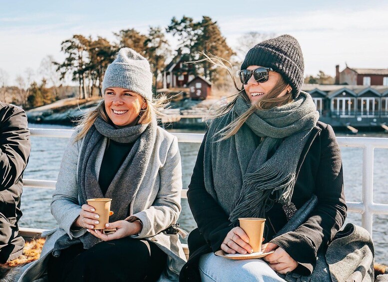 Picture 6 for Activity Stockholm: Archipelago Winter Boat Tour with Guide 5