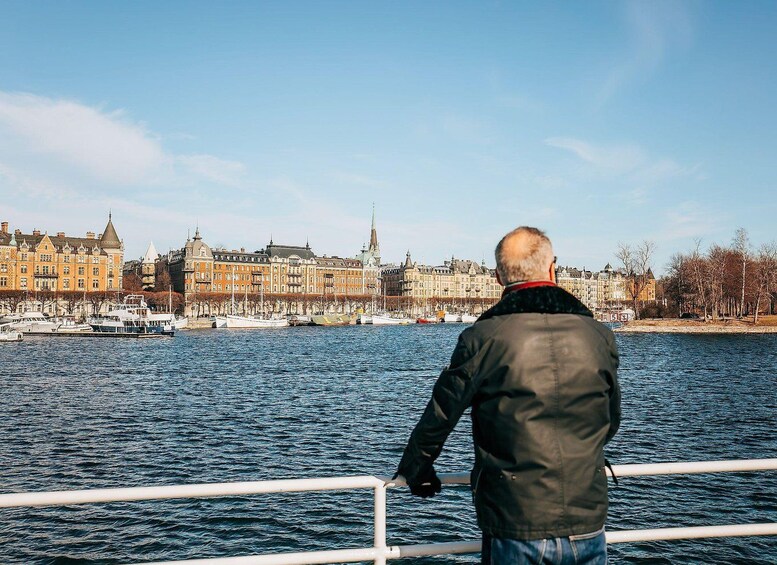 Picture 7 for Activity Stockholm: Archipelago Winter Boat Tour with Guide 4