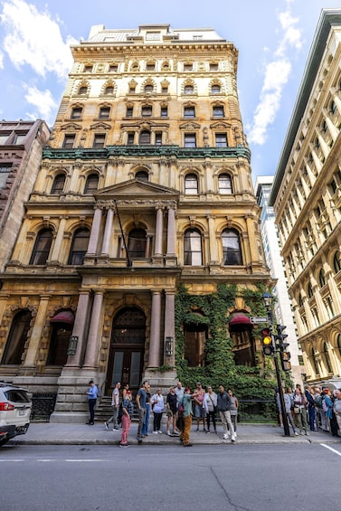 Picture 2 for Activity Highlights & Hidden Gems of Old Montreal guided walking tour 2