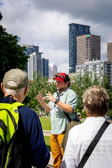 Picture 15 for Activity Highlights & Hidden Gems of Old Montreal guided walking tour 5