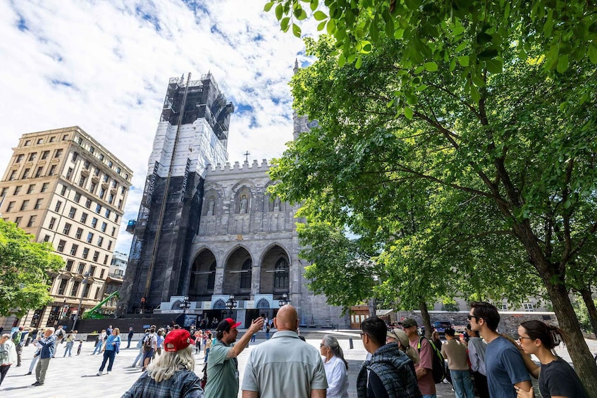 Picture 3 for Activity Highlights & Hidden Gems of Old Montreal guided walking tour 4