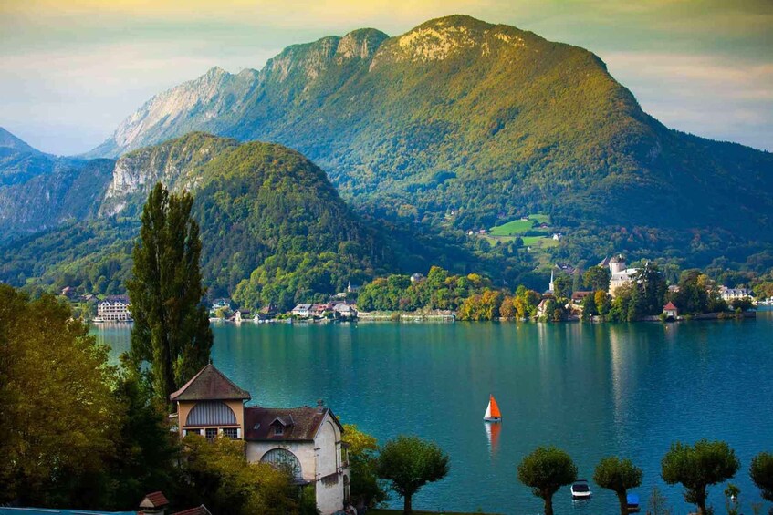 Picture 5 for Activity From Geneva: Annecy Private Day Trip 2