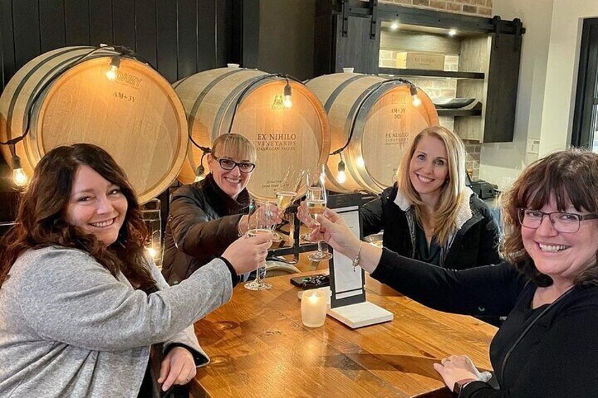 Kelowna Platinum Wine Tour Full Day Guided With 5 Wineries