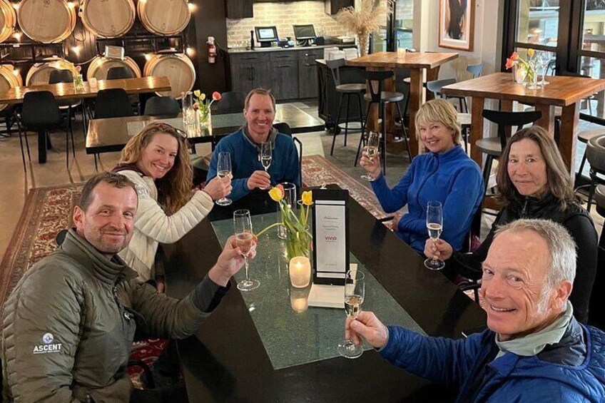 Kelowna Platinum Wine Tour Full Day Guided With 5 Wineries