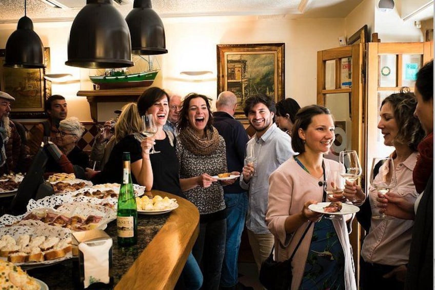 San Sebastian Evening Pintxo Tour with Wine 4
