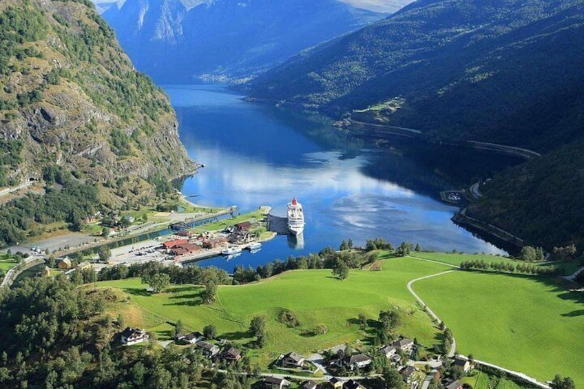 View over Flåm 5