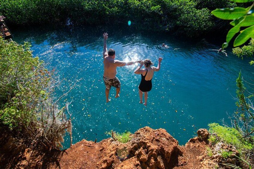 Jump into the Blue Hole 1