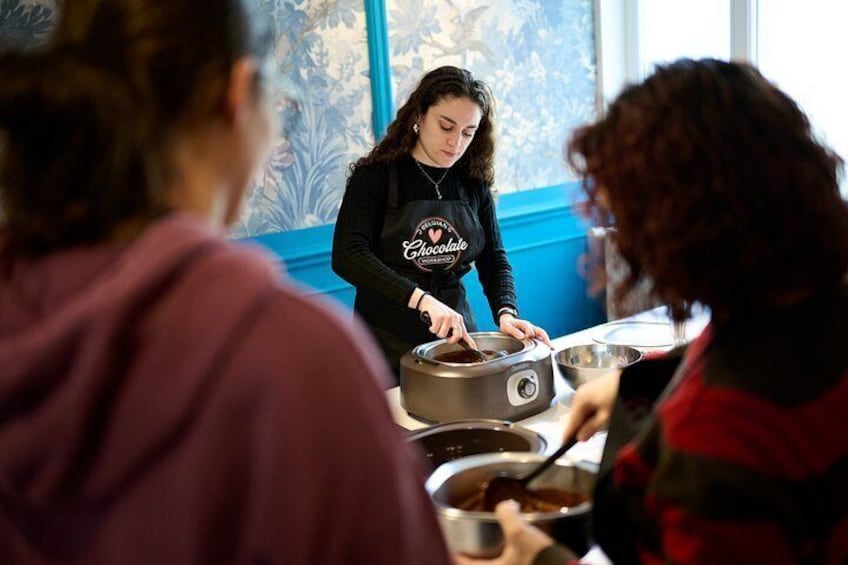 2.5h Belgian Chocolate Pralines Workshop in Brussels 3