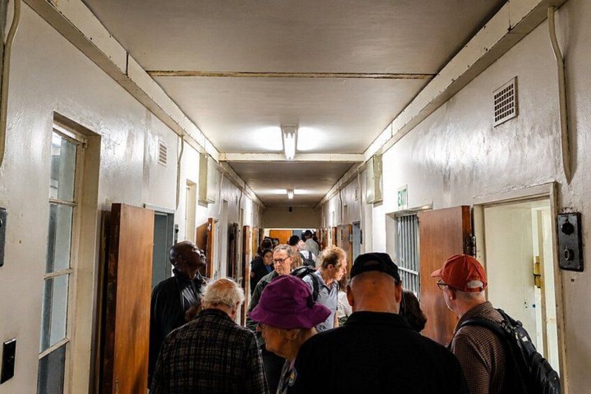 Cape Town: Guided Robben Island and Table Mountain Tour 2