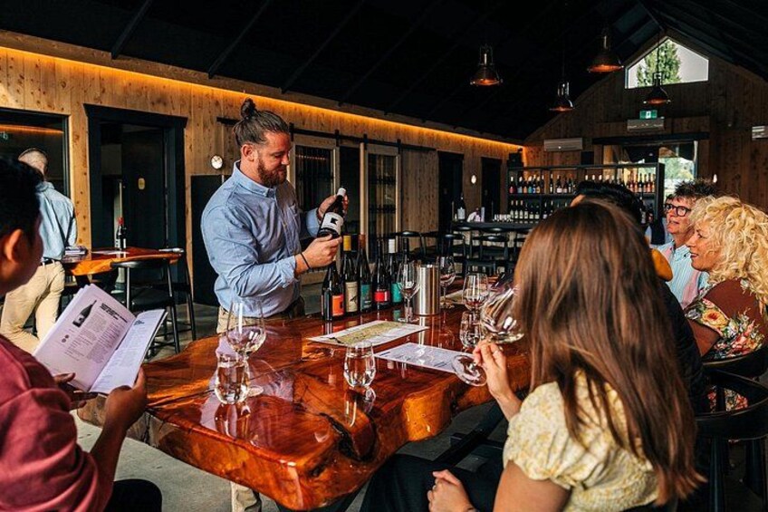 The Original Queenstown Wine Trail Tour: 3 Wineries & Tastings 3