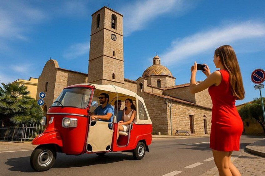 Olbia : Private Romantic Tuk-Tuk Tour + Pickup Included 5
