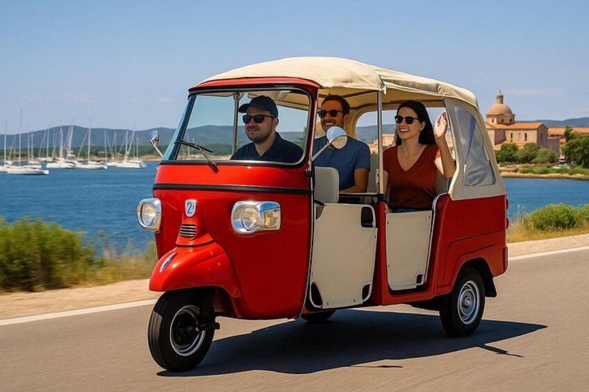 Olbia : Private Romantic Tuk-Tuk Tour + Pickup Included 1