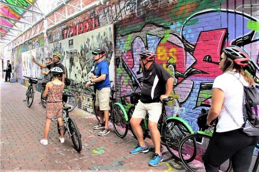 Cambridge Guided Bicycle Tour: E-bike/City Bike Tour 2