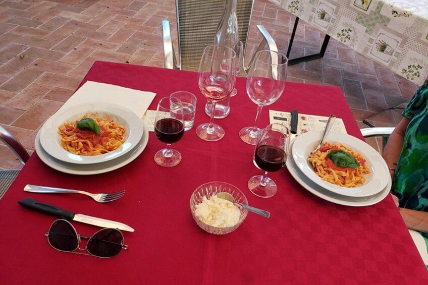 Truffle Hunt & Bio Lunch in Assisi 2