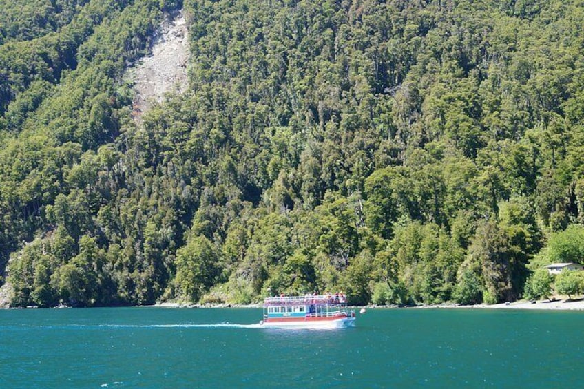 Full-Day Osorno Volcano and Petrohue Falls Small-Group Tour 5