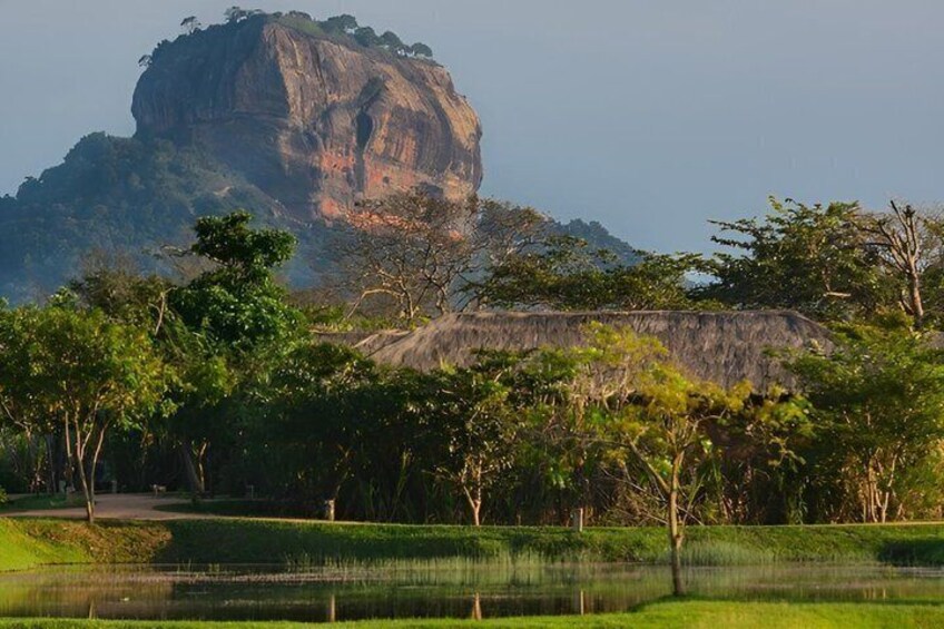 Sigiriya city tour from Negombo & Colombo with traditional Lunch. 3
