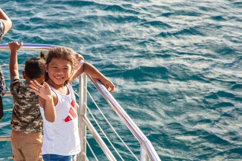 BIG Sunset Cruise - Dinner & Dolphin Watching in Guam 4