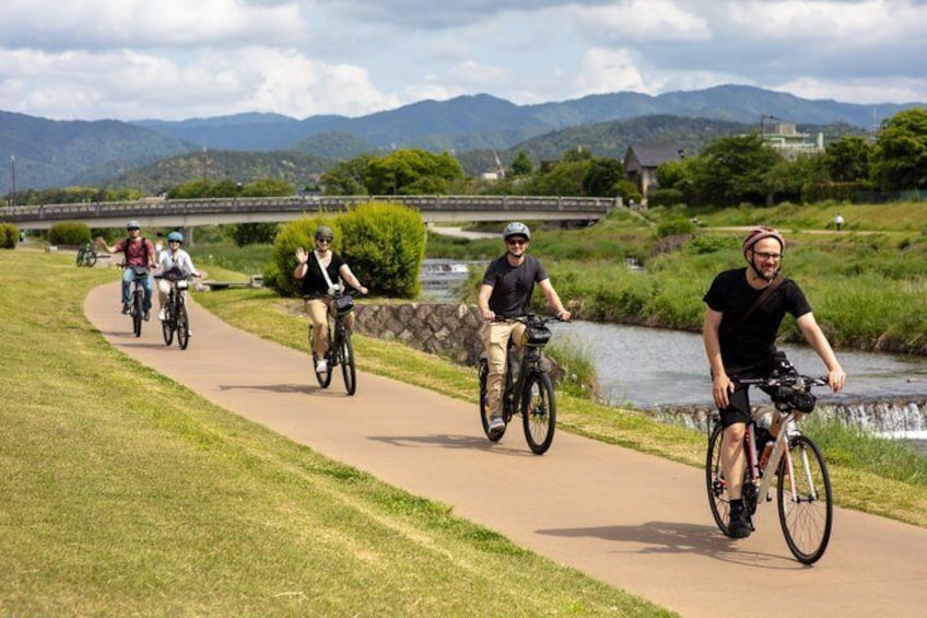 Kyoto E-Bike Tour: The Silver Pavilion & Philosopher's Path 1