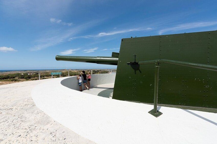 Oliver Hill Guns 3