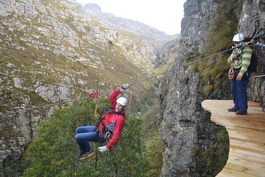 Ziplining in Elgin Valley 1