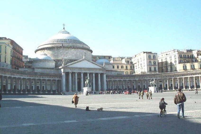 Naples Plebiscito square 2