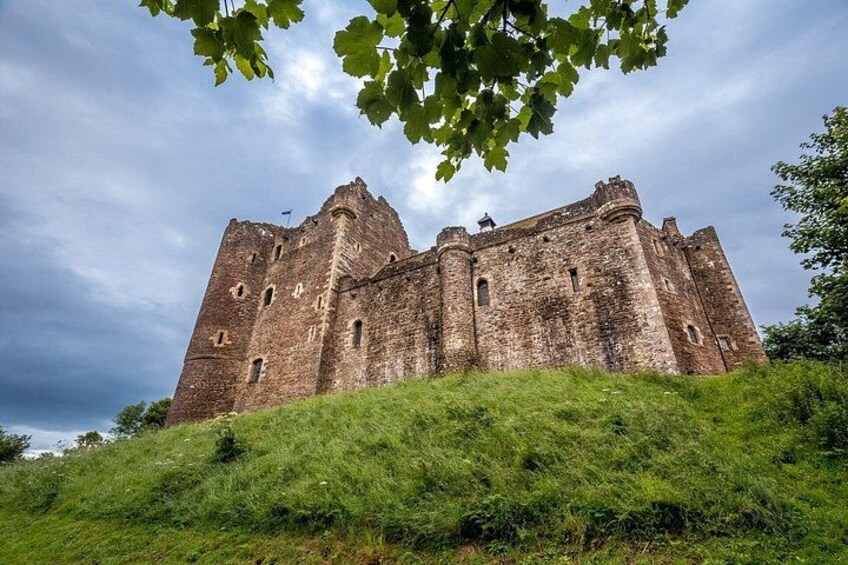 Doune Castle as Castle Leoch 3