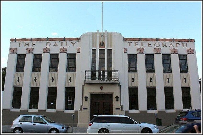 Drive the main streets of Napier with Hawkes Bay Scenic Tours 4