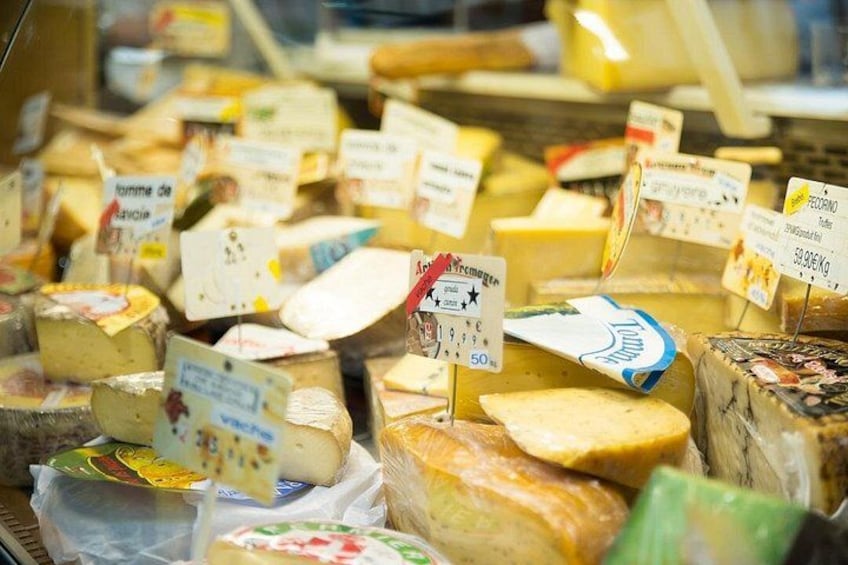 Paris Private Food Tasting Tour with a French Gastronomy Expert 2