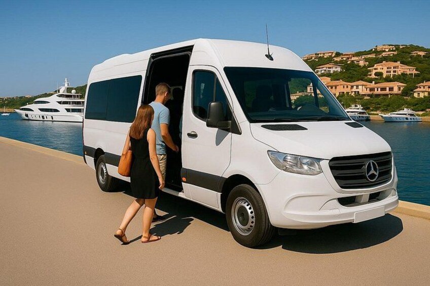 Small Group Costa Smeralda : Porto Cervo & San Pantaleo + Pickup 4
