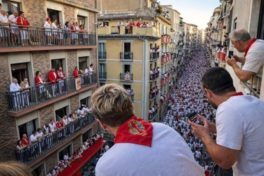 Private Pamplona SAN FERMIN & Bull Run Pick up from San Sebastian 4