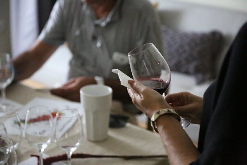 Portuguese Wine Tasting in Lisbon with an Award-Winning Sommelier 4