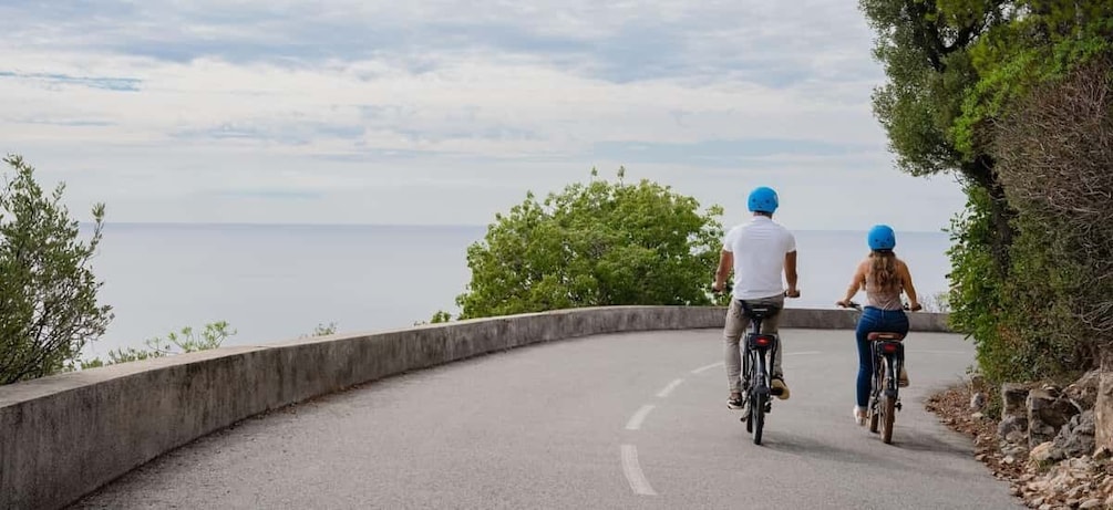 Picture 6 for Activity Nice: Panoramic French Riviera E-Bike Tour 4
