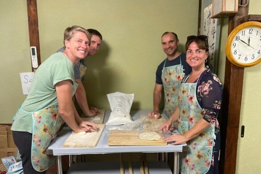 PRIVATE Tokyo Home Cooking Class: Handmade Udon with a Local Host 4