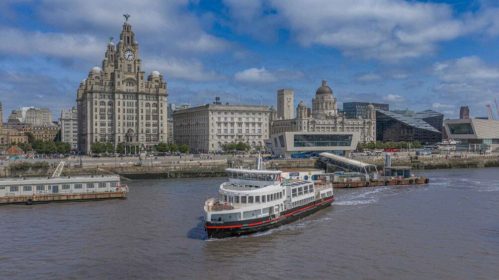 Liverpool: Sightseeing River Cruise on the Mersey River 1