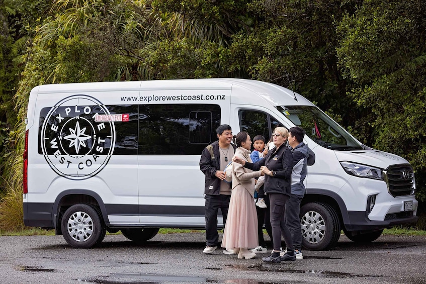 From Greymouth: Punakaiki Blowholes & Pancake Rocks Tour 1