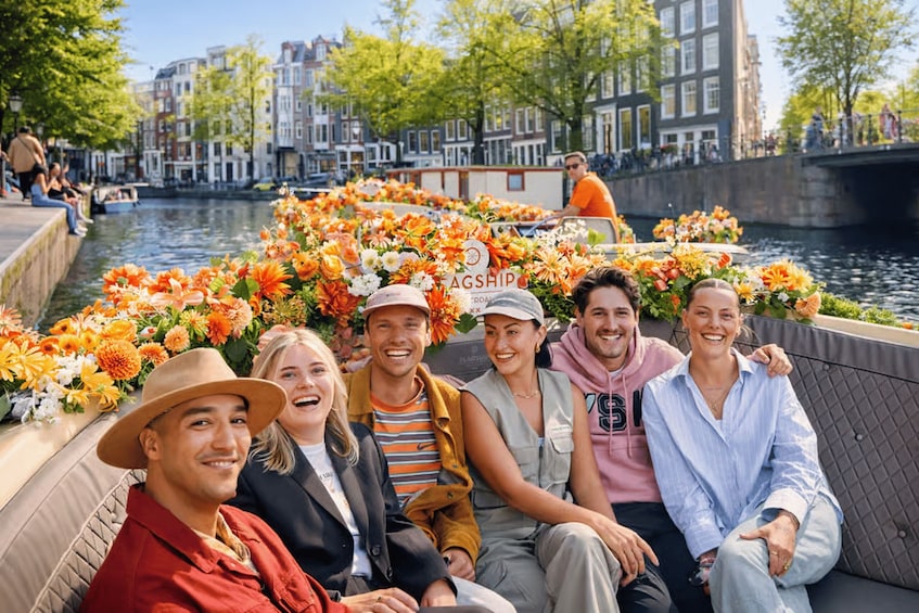 Picture 1 for Activity Amsterdam: Canal Cruise with Unlimited Drinks & Bite option 5