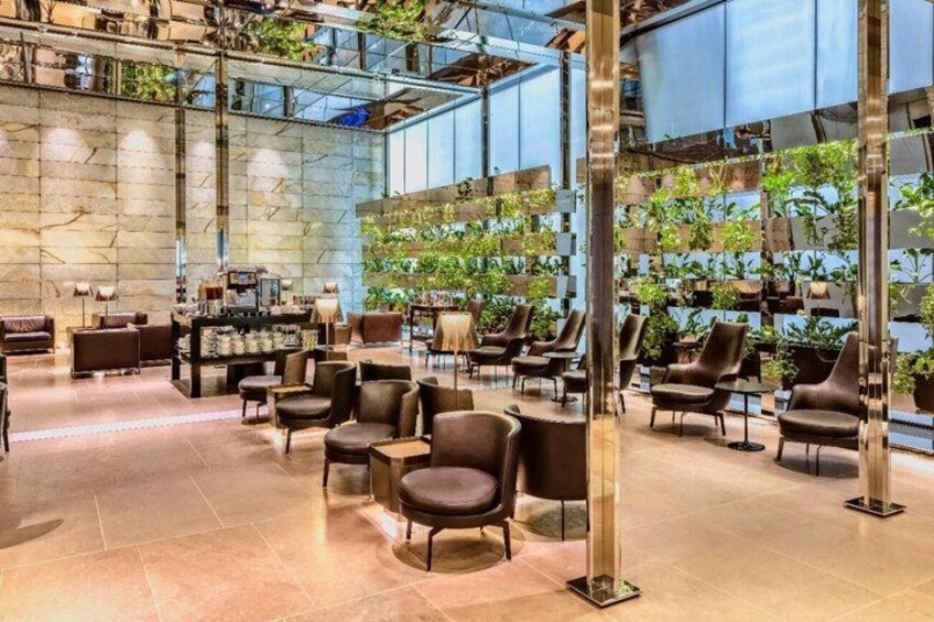 Qatar: Doha Hamad International Airport (DOH) Al Maha Lounge 5