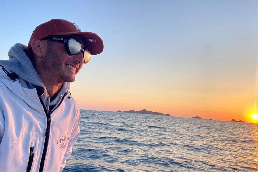Sunset boat cruise with Aperitif at the Sanguinary Islands 5
