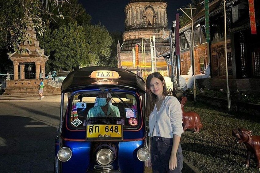Chiang Mai Temples and Market Tuk-Tuk Evening Night Tour 1