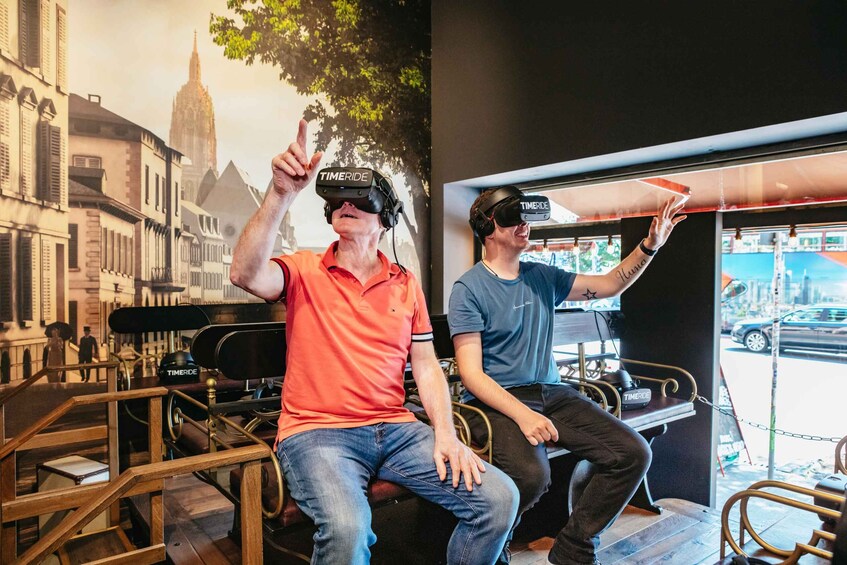 Frankfurt: TimeRide VR Time Travel Experience Ticket 1