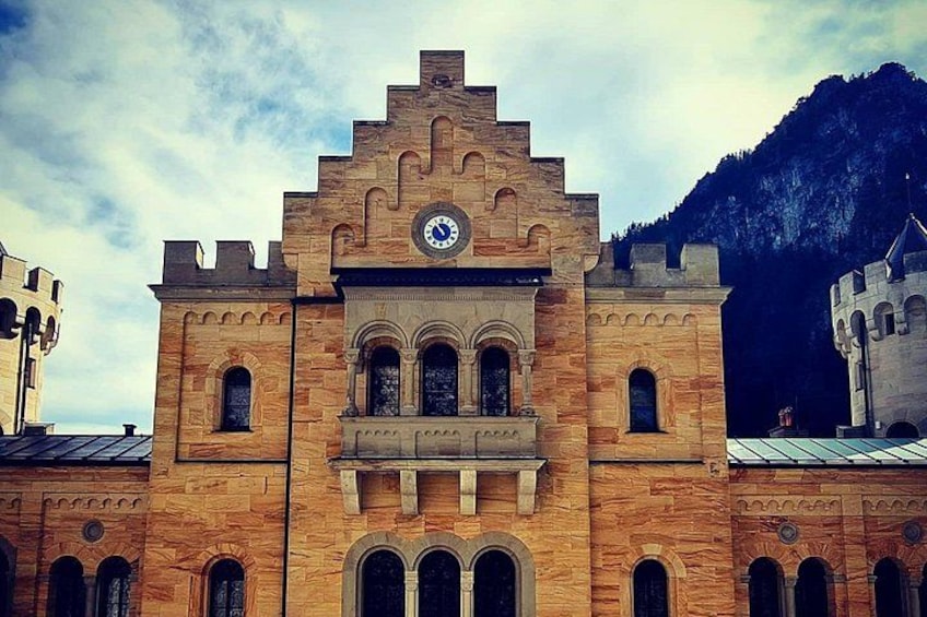 Private Tour to Neuschwanstein Castle & Linderhof from Munich 2