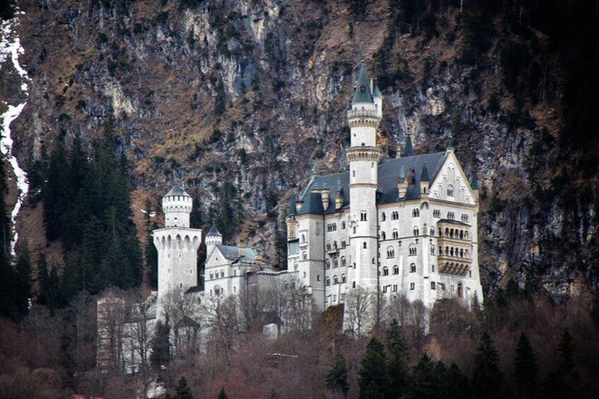 Private Tour to Neuschwanstein Castle & Linderhof from Munich 2