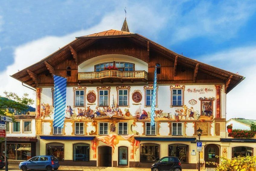 Private Tour to Neuschwanstein Castle & Linderhof from Munich 4