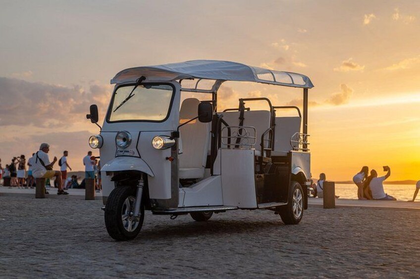 Zadar: City and Wine Tour in Zadar with Eco Tuk Tuk 2