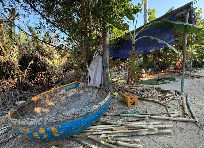 Picture 84 for Activity Hoi An:Duck Happy- BamBoo Craft -Dancing Basket Boat on Bike 3