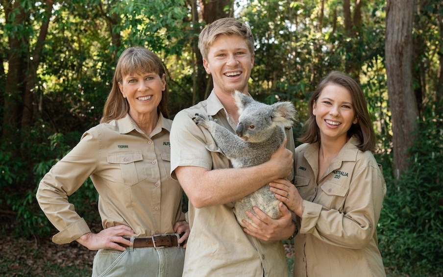 From Brisbane: Australia Zoo Transfer and Entry Ticket 1