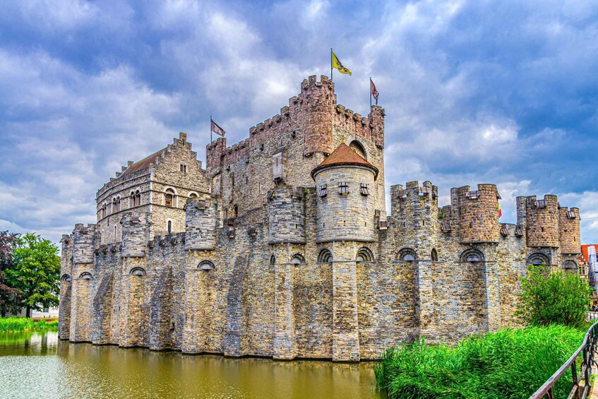Picture 7 for Activity From Brussels: Antwerp and Ghent Full-Day Guided Tour 2