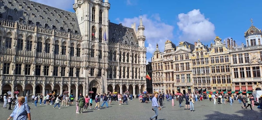 Picture 24 for Activity Brussels: Chocolate Workshop and Guided Walking Tour 3