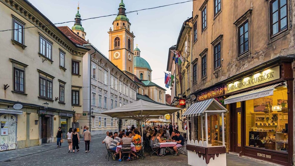 Picture 2 for Activity Ljubljana: Guided Walk & Funicular Ride to Ljubljana Castle 2