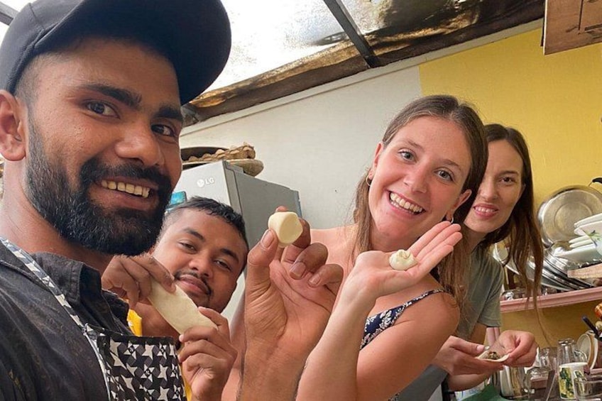 Momo, Dhalbhat & Thukpa Cooking Class, Nepal 1